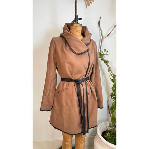 Camel Wrap Coat Black leather Trim | Minimalist Winter Jacket - Picture 6 of 6